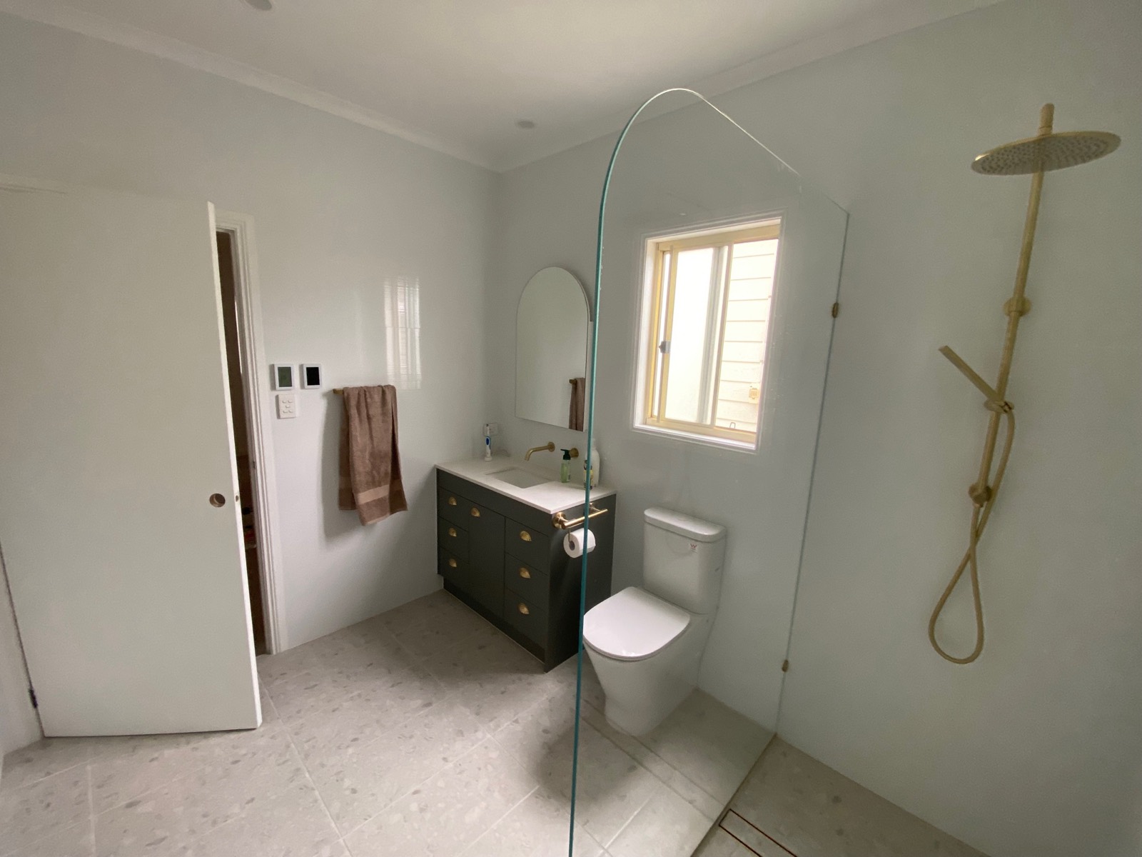 Accessible ensuite with walk-in shower
